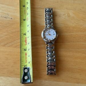 Vintage ESQ Esquire Quartz Two-Tone Gold/Stainless-Steel Swiss Made Wristwatch.